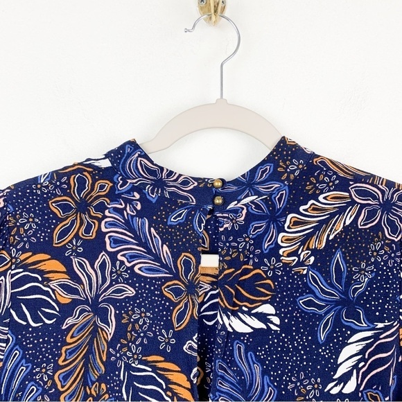 Soaked in Luxury Tropical Floral Mock Neck Top Sz L - Picture 4 of 7